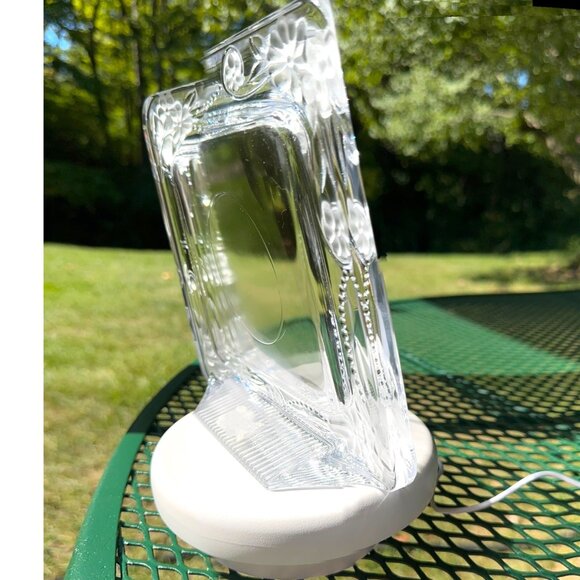 Vintage 5th Avenue Square Clear Crystal Illusions Picture Frame Raised Floral De - Picture 7 of 8